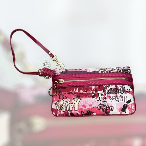 Coach Poppy Graffiti Wristlet NWT
MSRP $178.00 - Picture 1 of 7